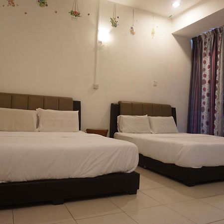 S & S Guest House 关丹 外观 照片