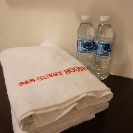 S & S Guest House 关丹 外观 照片