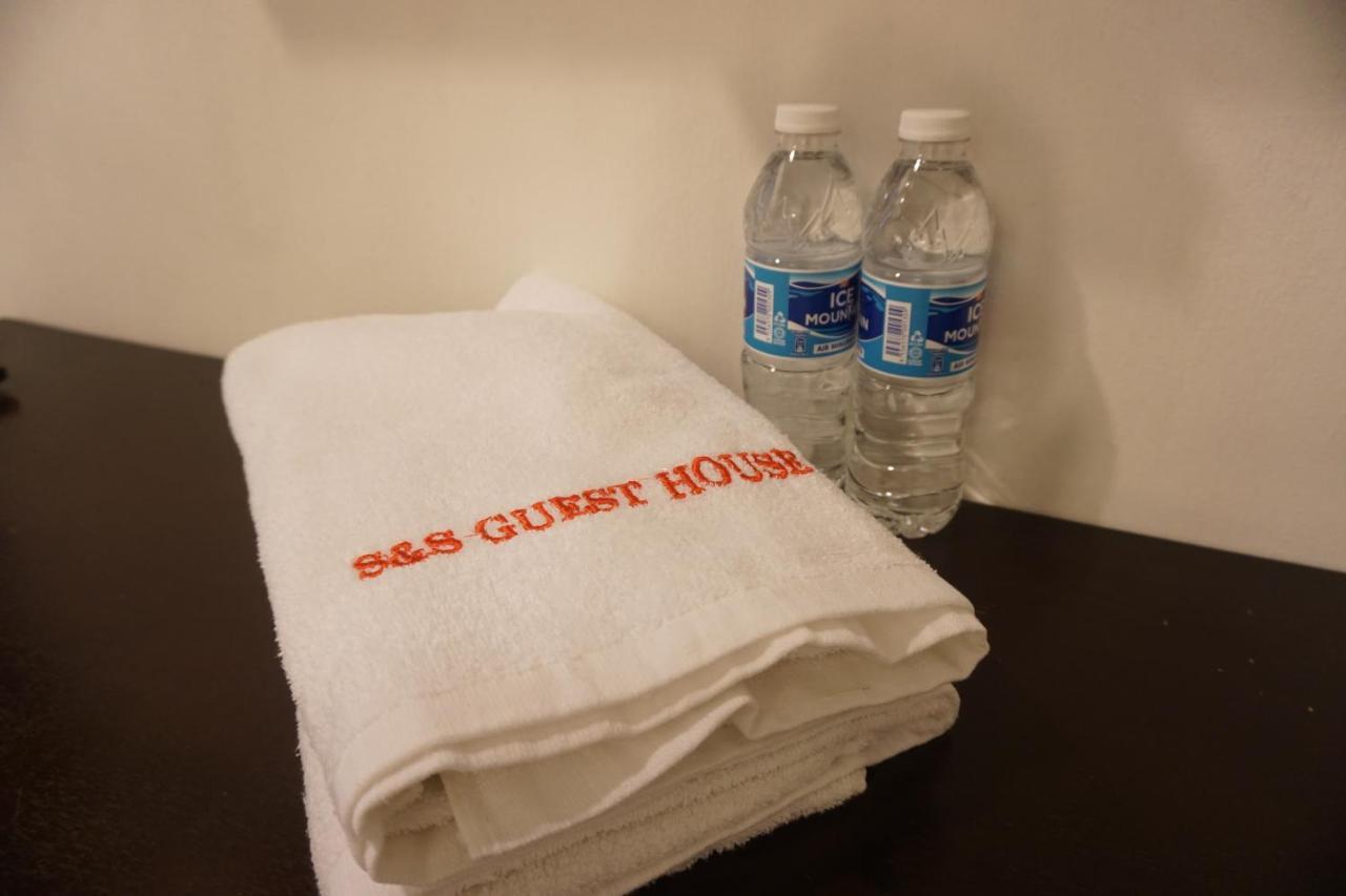 S & S Guest House 关丹 外观 照片